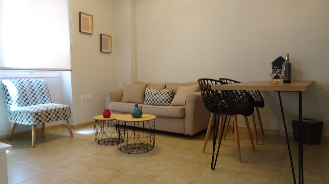 Elegant And Comfortable Apartment In The City Center 埃尔莫波利斯 外观 照片
