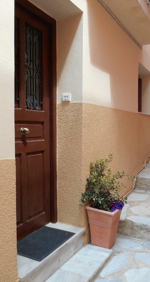 Elegant And Comfortable Apartment In The City Center 埃尔莫波利斯 外观 照片