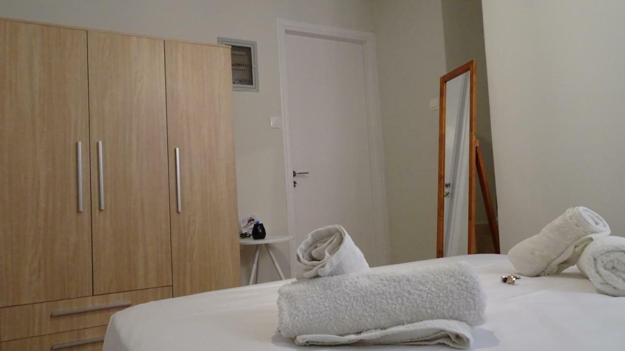 Elegant And Comfortable Apartment In The City Center 埃尔莫波利斯 外观 照片